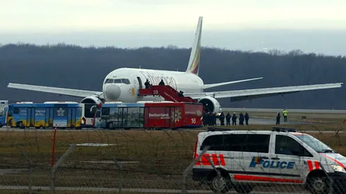 Un avion de pasageri a fost DETURNAT de copilot! A incercat sa ceara azil politic insa a fost arestat in Elvetia