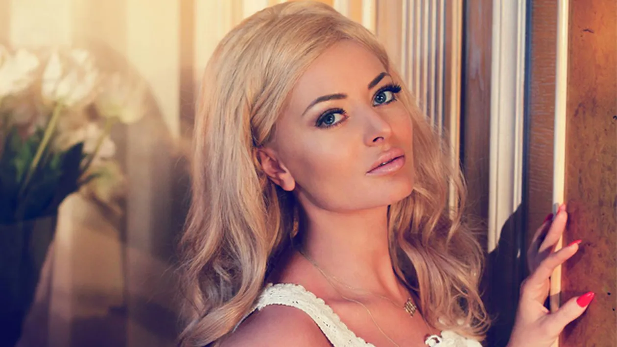 Delia, o fetita superba in copilarie! Cum arata cand era mica