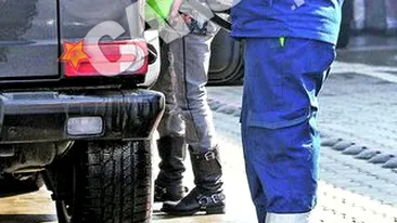 Se descurca in viraje, dar nu si in benzinarie. A pompat in rezervorul Sidoniei pentru cinci lei