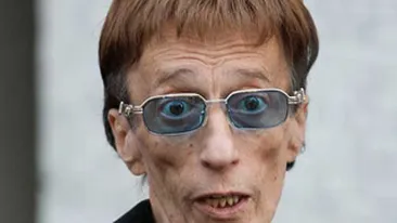 A iesit din coma, desi medicii nu ii mai dadeau sanse sa supravietuiasca! Robin Gibb de la Bee Gees vorbeste dupa zile intregi in care a fost inconstient!