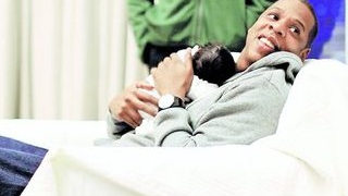 Beyonce si Jay-Z nu au tinut cont ca ar fi putut castiga cateva milioane de dolari. Au dat gratis primele poze cu fiica lor