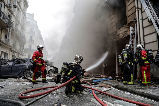 Explozie puternică în Paris! Sunt cel puțin 20 de victime