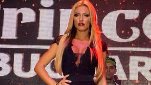 Nu mai are nicio rusine! Loredana Chivu, cu TOTUL la vedere. Fanii au taxat-o: "Ti se vede sfarcul", "Mama, ce PETARDA!"