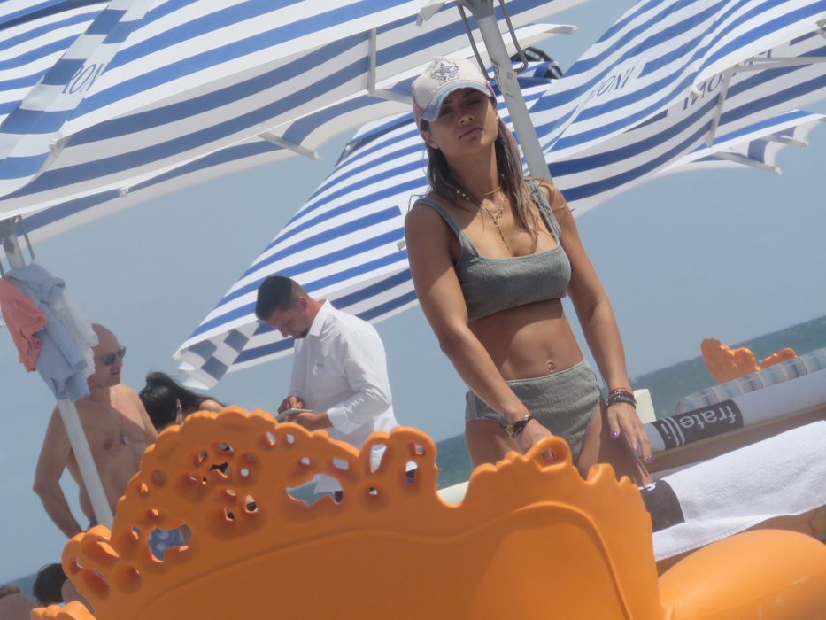 Diana Senteș, în costum de baie la scurt timp după ce a născut / Sursă foto: CANCAN