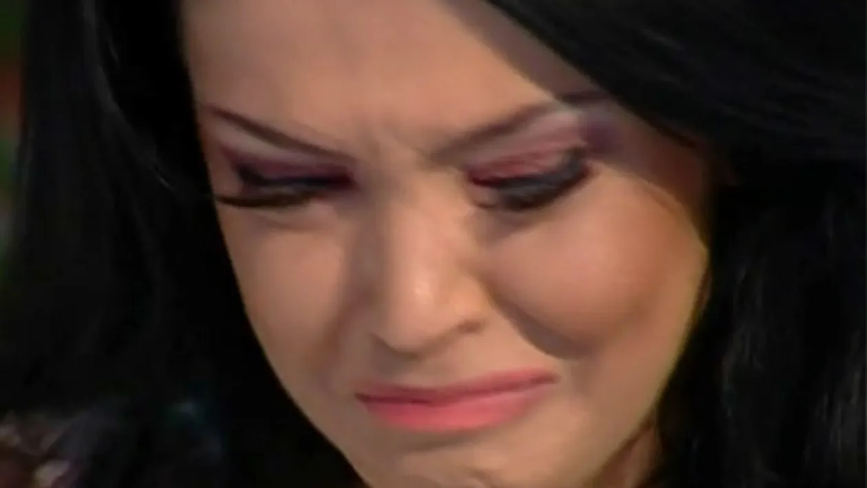 “Amanta” Laura si-a asteptat multa vreme randul la patul lui Stefan Stan! Uite de cand ii da tarcoale!