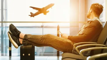 BANC | Trei nebuni făceau gălăgie într-un avion