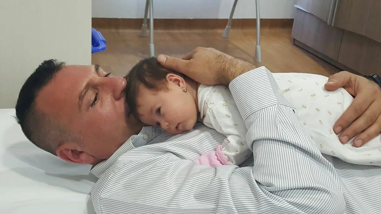 La o zi de la externare, micuţa s-a întors la spital. Soţia lui Sabbagh, mărturii exclusive: ”Anais a făcut din nou febră şi…”