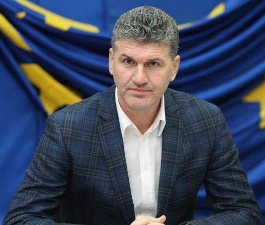 Primarul din Năvodari l-a dat în judecată pe fostul stelist