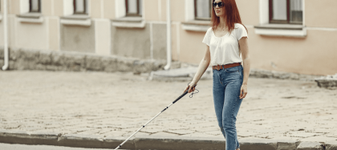 Situația în care șoferii sunt obligați să oprească, chiar dacă pietonii nu sunt pe trecere. Amenda depășește 1.000 de lei