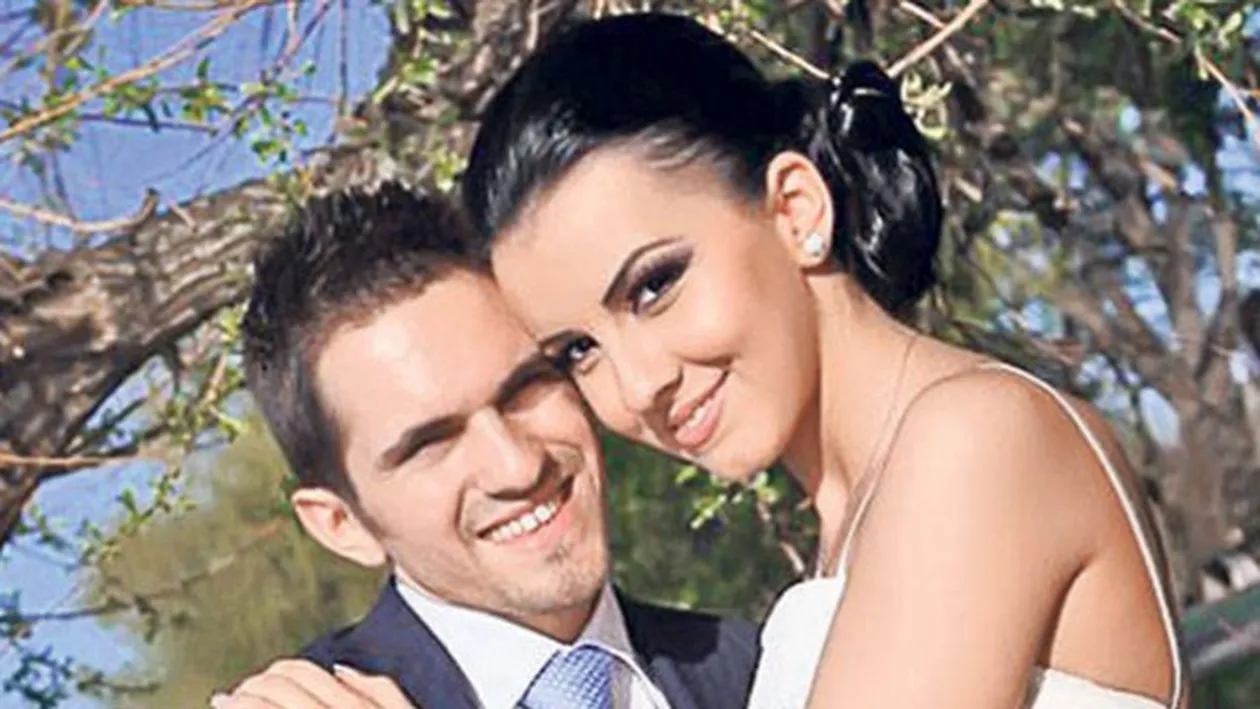 Cornelus Dinu, un tatic de nota 10! Vezi cum ii da sa manance fetitei lui si cat de frumoasa e micuta Natalia