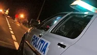 Urmărire ca-n filme în Capitală! S-au tras focuri de armă! Ce au găsit poliţiştii în maşina răsturnată