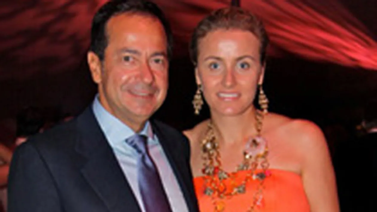 Familia Paulson are unele dintre cele mai scumpe proprietati din Aspen, Southampton si New York! Uite in ce lux traieste cea mai bogata romanca din lume! Cea mai ieftina casa a ei costa 15 milioane de dolari