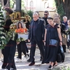 Familia și prietenii și-au luat adio de la Victoria. Fiica EX-deputatului Cazimir Ionescu a fost condusă pe ultimul drum