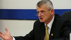Sorin Oprescu a semnat contractul pentru modernizarea infrastructurii rutiere Piata Sudului
