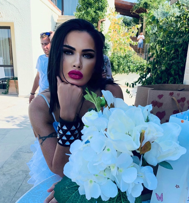 Anuntul facut de Oana Zavoranu, la doar cateva zile dupa ce iubitul ei a fost fotografiat alaturi de alta femeie
