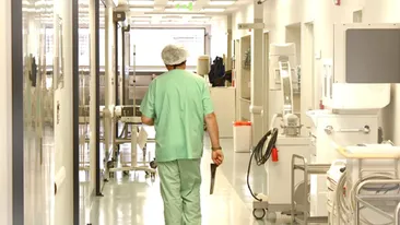 Nouă alertă medicală în România! Zeci de studenți au fost expuși la acest virus