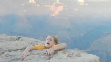 Imaginea prin care şi-a speriat mama de moarte! Cum a încercat o tânără să scape de grija excesivă pe care i-o purta părintele ei