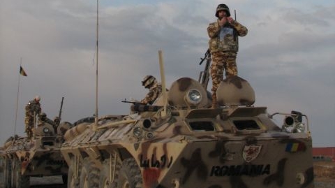 Gest impresionant făcut de un soldat român aflat în Irak! Şi-a donat solda ca să salveze o fetiţă de 3 luni şi jumătate, bolnavă de cancer