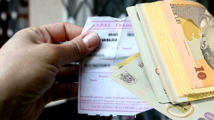 Cât ajungi să primești la pensie dacă ai lucrat toată viața pe salariul minim. Simularea e dură