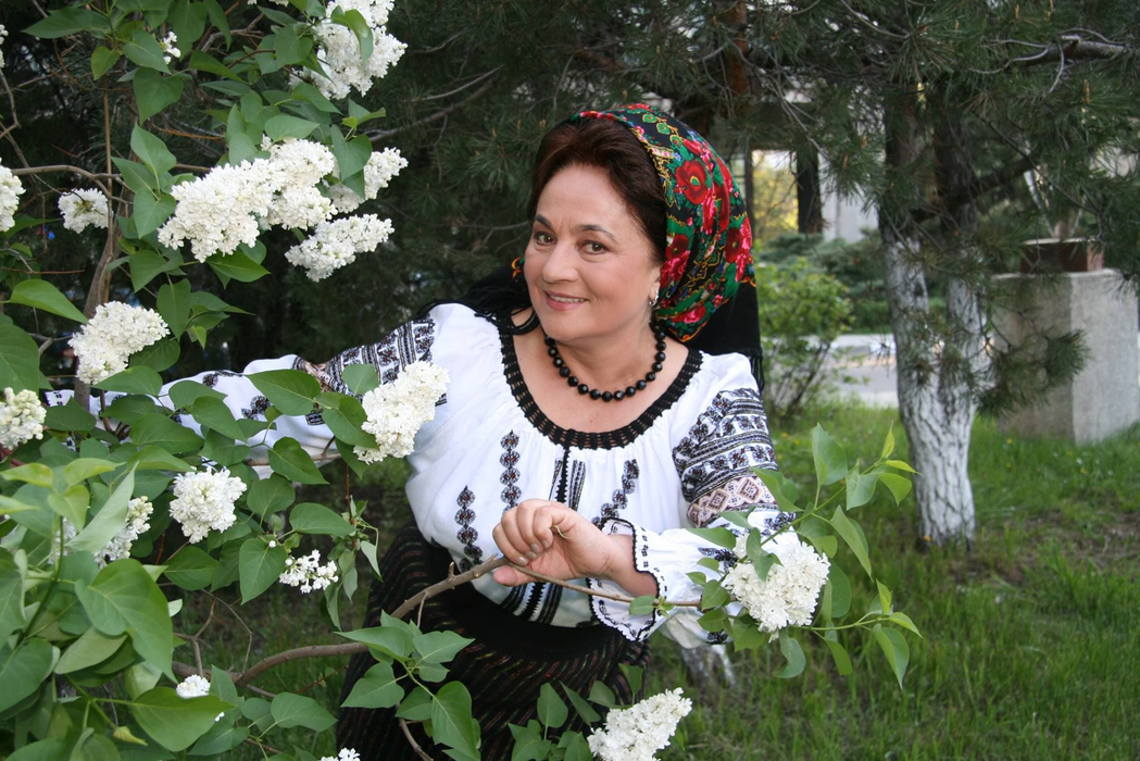 Laura Lavric și-a iertat sora, dar nu vrea să mai audă de ea: ”Mi-a terfelit munca de 50 şi ceva de ani”
