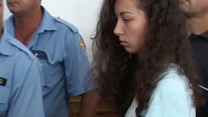 Cadou emoţionant pentru studenta criminală din Timişoara. Soţul ei nu a uitat, chiar dacă tânăra e în spatele gratiilor. „Te pup şi...“