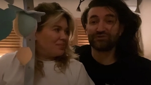 Gina Pistol a născut! Smiley, primele declarații din postura de tătic: „Medicul nostru spune că este perfectă” + prima imagine din spital