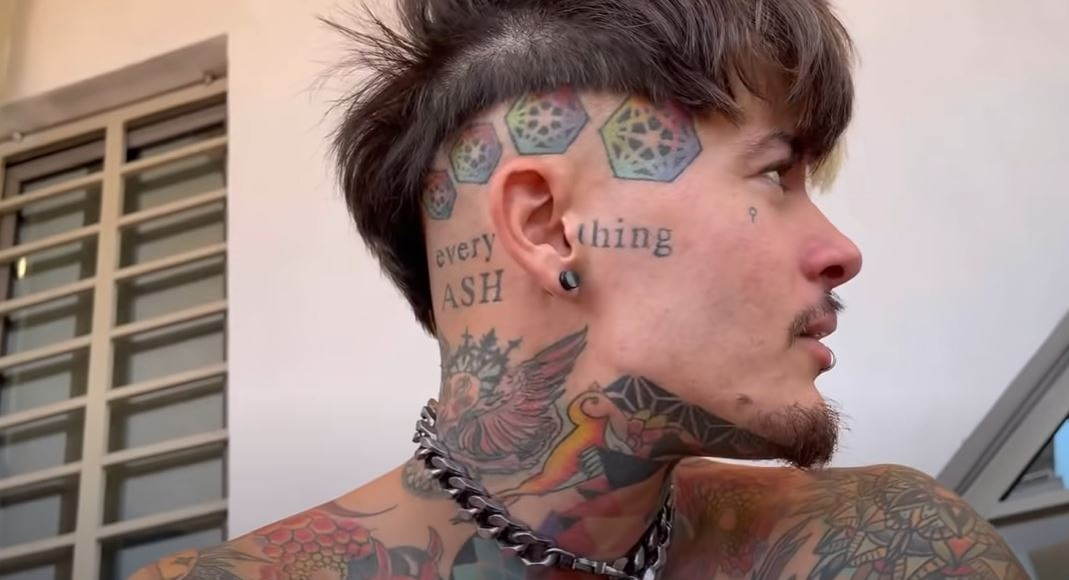 Dovada că există o legătură puternică între ei! Zanni și-a tatuat pe abdomen un mesaj pe care Alex Velea i l-a transmis