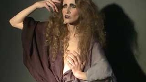 Iulia Albu si-a schimbat look-ul! Nu port mai mult de o data o tinuta!