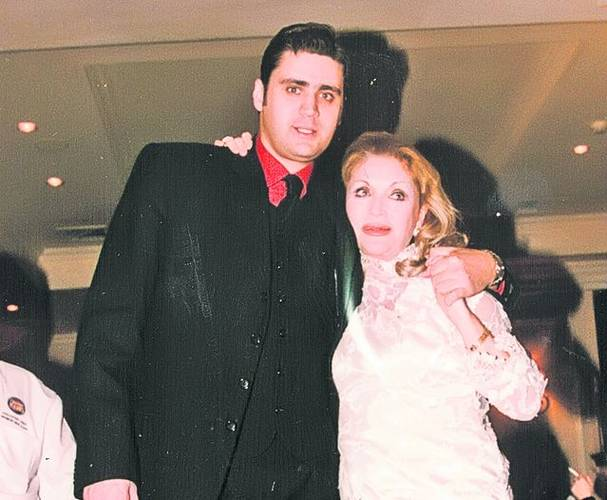 Zina Dumitrescu, o mamă îndurerată