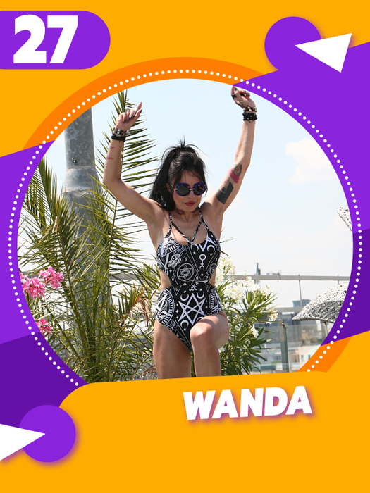 Topul vedetelor care o “ard” ca în Baywatch: care-i cea mai provocatoare, Bianca, Inna sau Antonia? Au incendiat plaja!