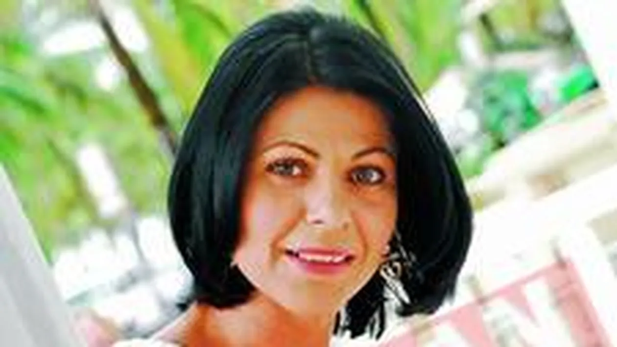 Elena Carstea nu renunta la serviciu