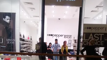 Dorian Popa si-a luat iubita in LaLa Band! Ies in oras doar in gasca!