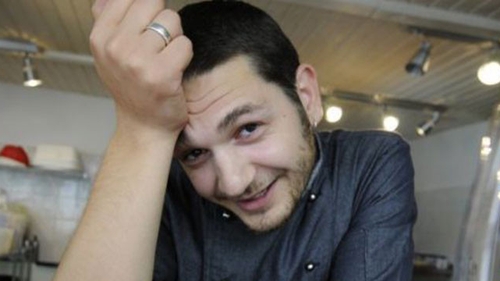 Se iubesc ca-n prima zi! Florin Dumitrescu si iubita lui s-au sorbit din priviri la botezul fiicei lor