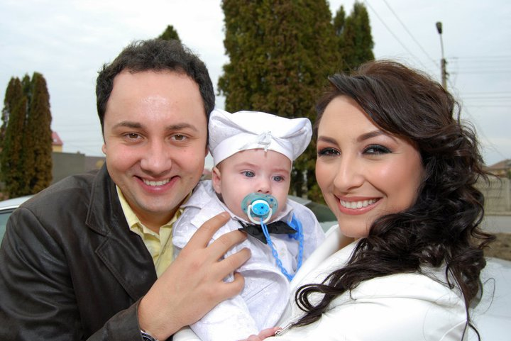 Fratele Andrei este cunoscut de o țară întreagă, însă surorile ei sunt scumpe la vedere! Cum arată Diana și Aura și cu ce se ocupă
