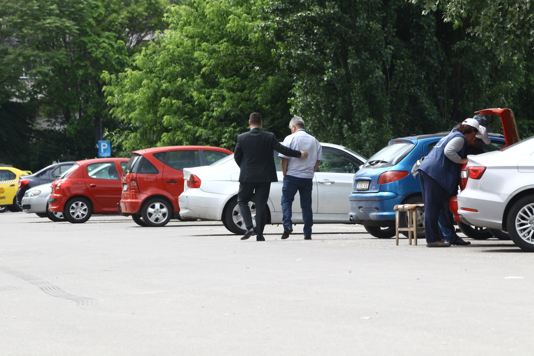 Florin Secureanu a renunțat la bolizii de lux și se plimbă acum cu un Peugeot la mâna a doua