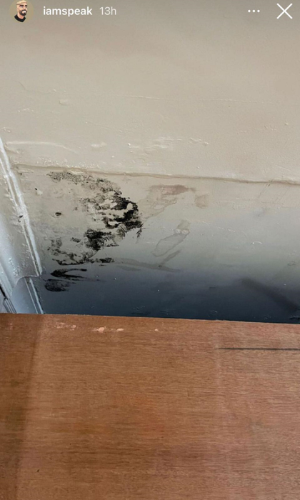 Speak și Ștefania, vacanță de coșmar! Ce au găsit în camera de hotel unde s-au izolat după ce au luat COVID