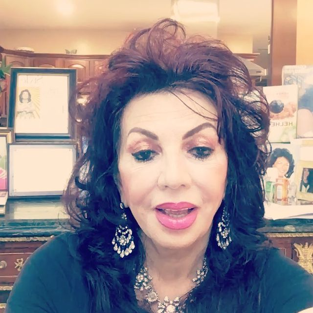 Clarvăzătoarea vedetelor petrece Crăciunul într-un stil atipic! Carmen Harra: „Sărbătorile în America nu au frumusețea și ineditul celor din România, dar…”