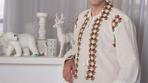 Un solist de muzică populară s-a despărțit de parteneră cu scurt timp înainte de nuntă! Ce i-a făcut logodnica