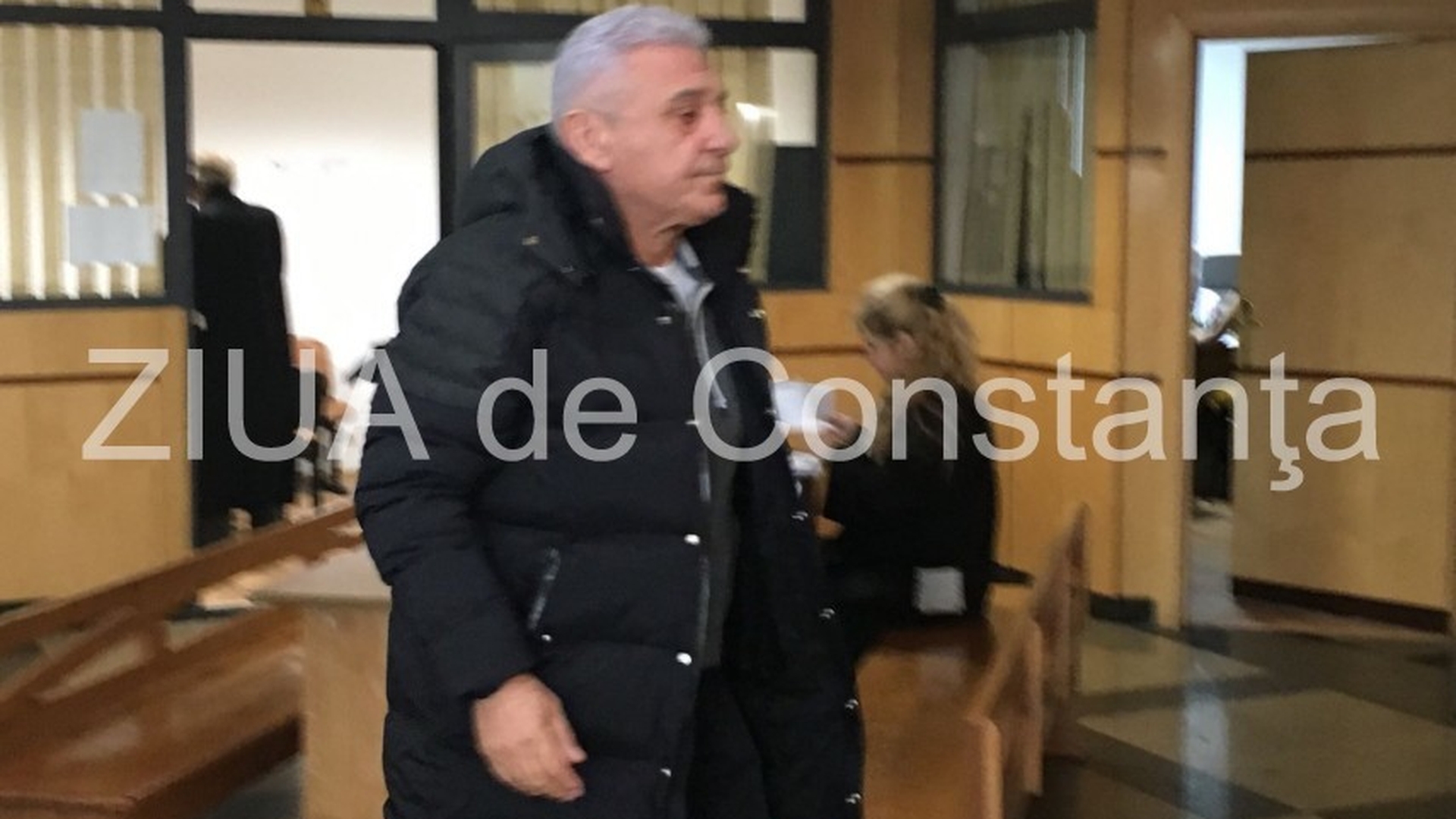 Primele imagini cu GIOVANI BECALI după ce a fost eliberat din închisoare S-a dus să-şi susţină fratele

