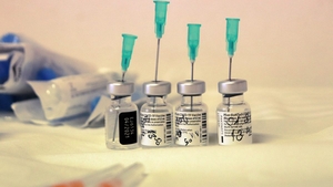 Primele declarații ale autorităților după primul caz de reacție adversă severă la vaccinul anti-COVID
