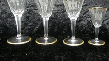 Paharele lui Hitler, vandute cu 3.800 de lire sterline