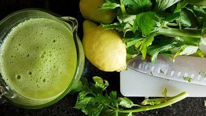 Dieta cu lămâie și pătrunjel verde | Poți slăbi patru kilograme într-o săptămână