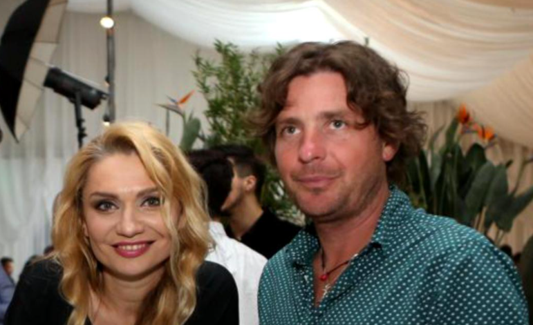 După despărțire, Cristina Cioran iubește din nou. Vedetei îi priește noua relație: "Locuim împreună de când ne-am cunoscut"
