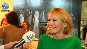 VIDEO Andreea Esca are grija sa nu cheltuiasca multi bani la shopping: Nu pot sa imi pierd mintile! Vezi de ce se teme