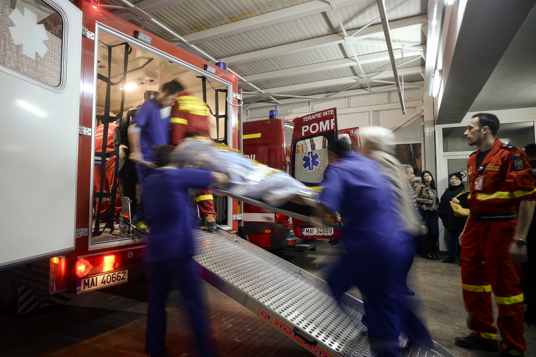 În urma tragediei au murit 65 de oameni, iar alte zeci de persoane au fost grav rănite (Foto: Inquam Photos/Octav Ganea)