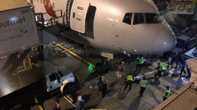 ALERTĂ în SUA! Focuri de armă pe aeroportul din Los Angeles
