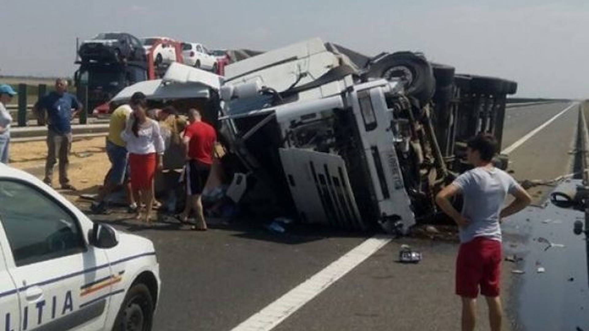 Accident pe autostrada Soarelui. Circulaţia a fost deviată