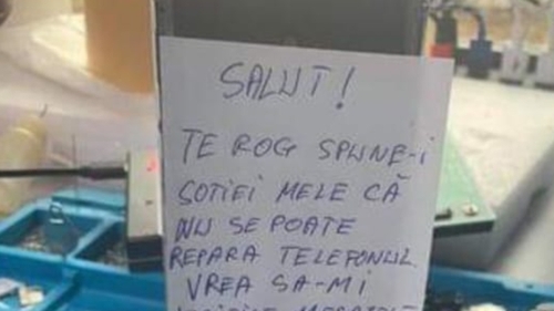 Pare banc, dar este real! Ce au găsit angajații unui service GSM în carcasa unui telefon