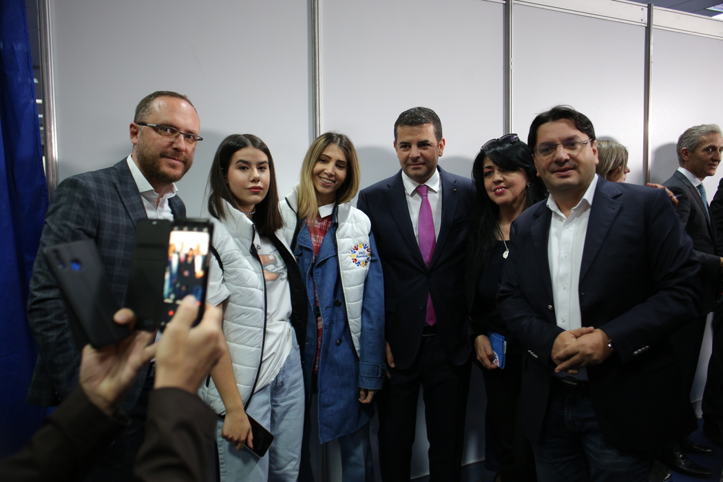 Dorian Popa a făcut senzație la lansarea candidaților Pro România