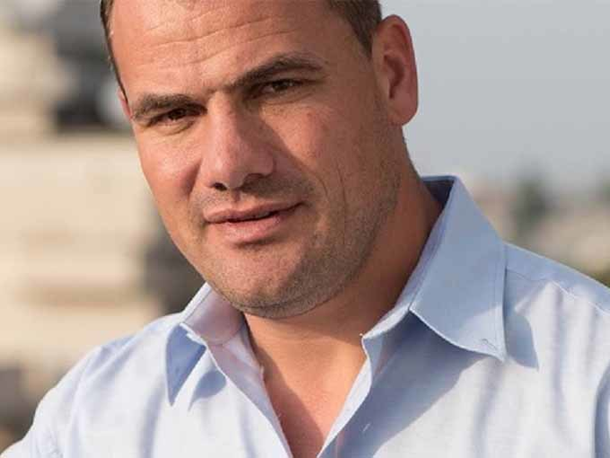 Ionut Iftimoaie, onomastică petrecută la cimitir! “Eu am vorbit, el a ascultat!”